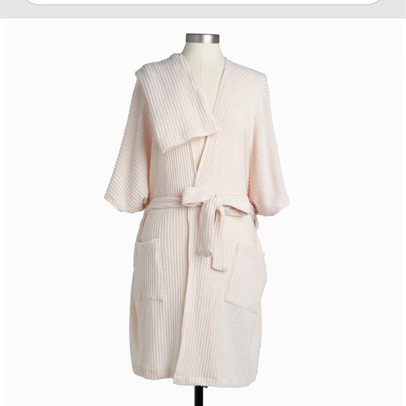 ✅Demdaco Take-Time Collection MotherRobe and Swaddle Bundle - Blush